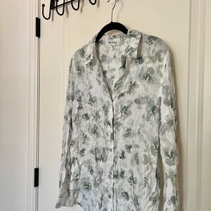 Cloth & Stone Floral button down Blouse